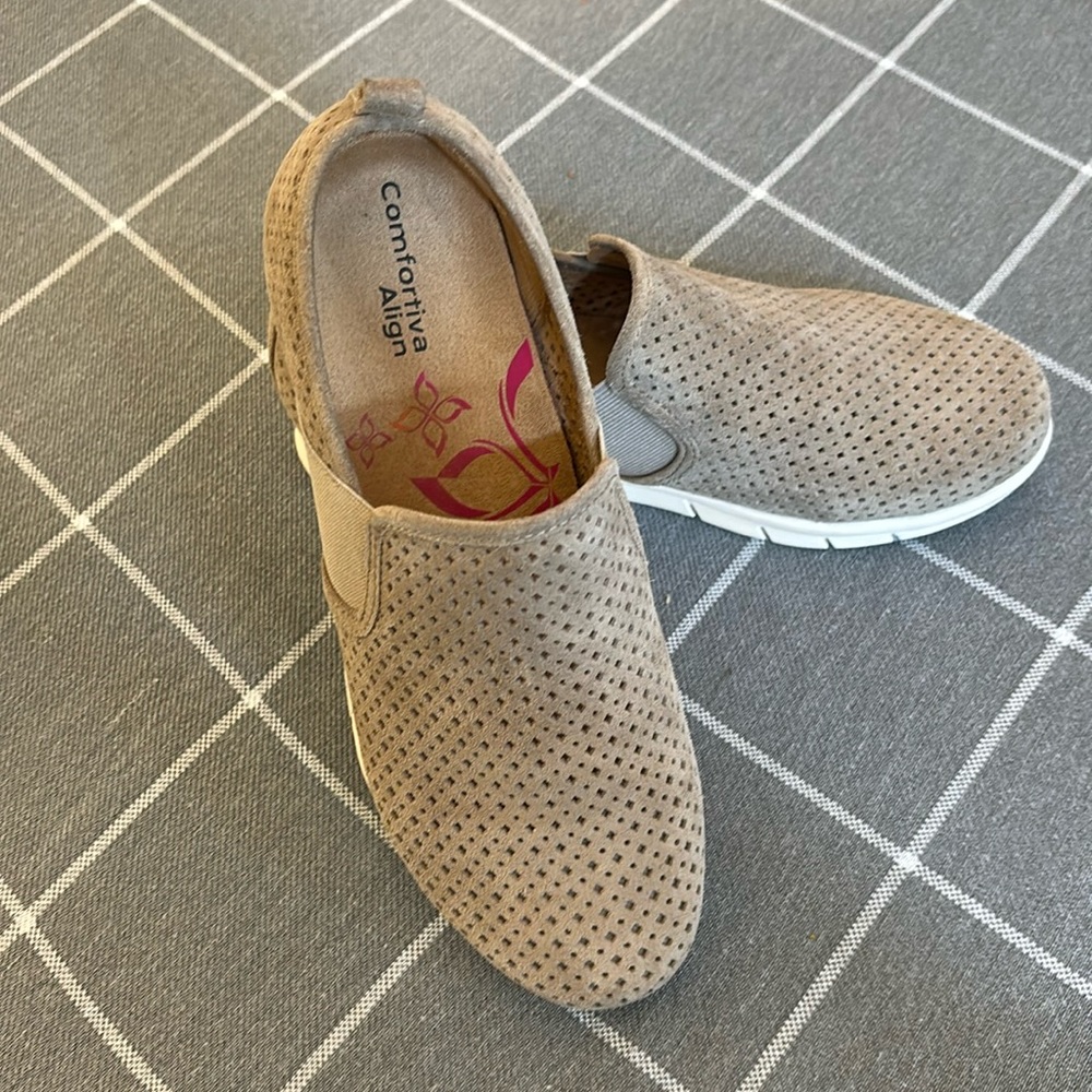 Comfortiva Align sneakers